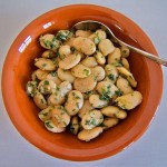 Riesenbohnensalat (Riesenbohnen mit Knoblauch)