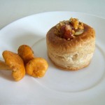 Blätterteigpasteten mit Pfifferlingen (Kleine Blätterteigpasteten mit Pfifferlingsfüllung)