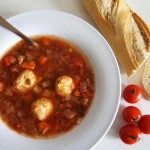 Käsebällchen in Gemüsesuppe (Käsebällchen in Gemüsesuppe)
