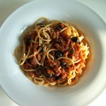 Spaghetti Puttanesca (Spaghetti Puttanesca)