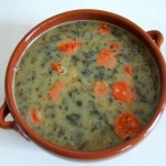 Caldo Verde (Portugiesische Kartoffelsuppe Caldo Verde)