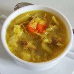 Chinakohlsuppe (Chinakohlsuppe mit Hühnerfleisch)