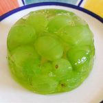 Weißwein-Wackelpudding mit Weintrauben_ji-W800 (Weißwein-Wackelpudding mit Weintrauben)