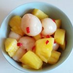 bty (Ananas-Litschisalat mit Chili)