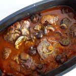 Geschmorte Kalbsbeinscheiben in Rotwein mit Champignons und Auberginen_ji-W800 (Geschmorte Kalbsbeinscheiben in Rotwein mit Champignons und Auberginen)