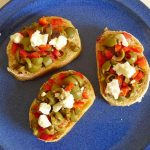 Überbackene Baguettes mit Oliven und Schafskäse_ji-W800 (Überbackene Baguettes mit Paprika und Schafskäse)